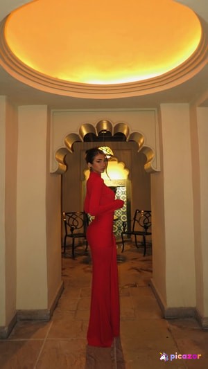 iffat-marash photo #1 photo n 1