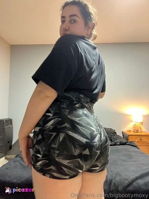 bigbootymoxy - Thumb