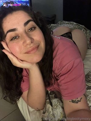 bigbootymoxy - Thumb