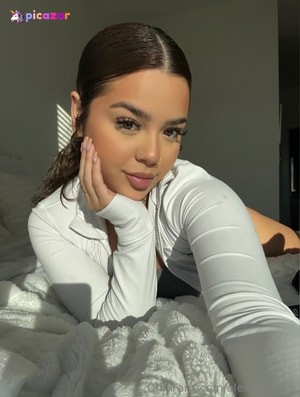 alexciagrace - Thumb