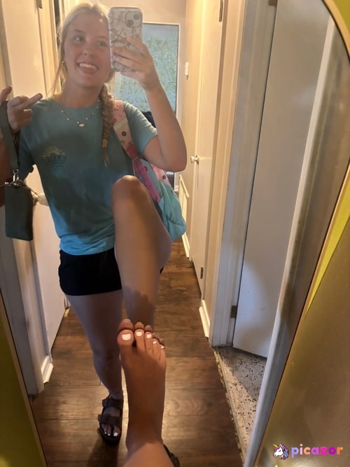 Emilia69 - Image