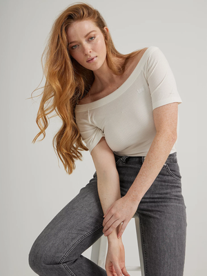 larsen-thompson-1 photo #66 photo n 66