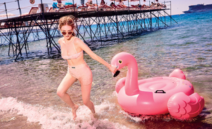 larsen-thompson-1 photo #5 photo n 5