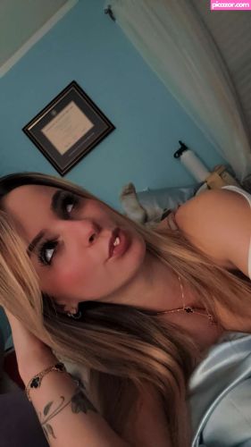 Kaitlyn Krems - Image