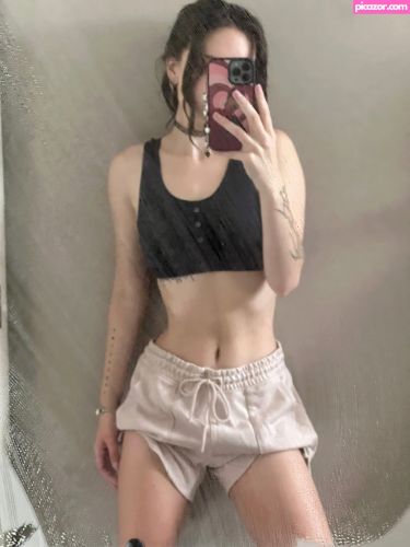 beebee ASMR  - Image