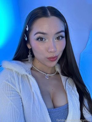 Kailey Mae N13