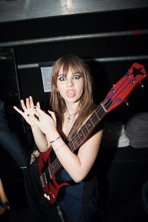 Victoria De Angelis N6