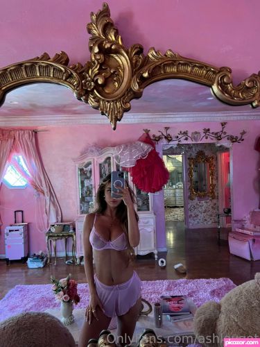 Ashley Gottfredson - Image