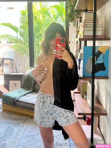 Mia Khalifa - Image