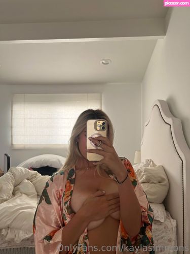 Kayla Simmons - Image