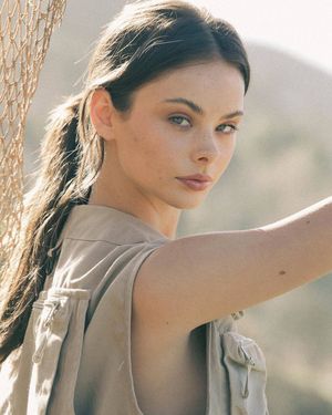 meika-woollard-1 photo #30 photo n 30
