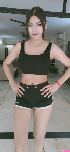 Sherlyn Chopra - Image