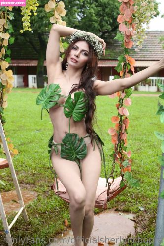 Sherlyn Chopra - Image