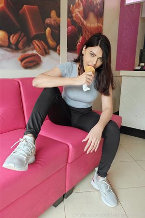 sherlyn-chopra-1 photo #31 photo n 31