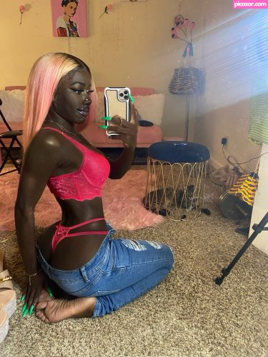 Lazelle Doll - Image