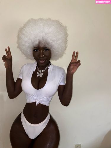 Lazelle Doll - Image
