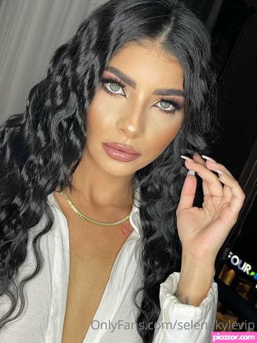 Selena Kyle  - Image