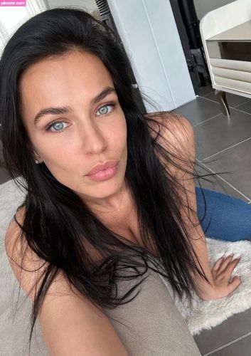Julie Ricci  - Image