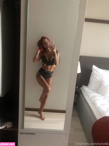 Tori Vikk  - Image