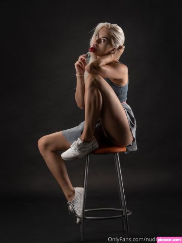 Nudeartqueen - Image