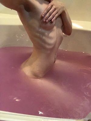 blackhairporcelainskin-1 photo #9 photo n 9