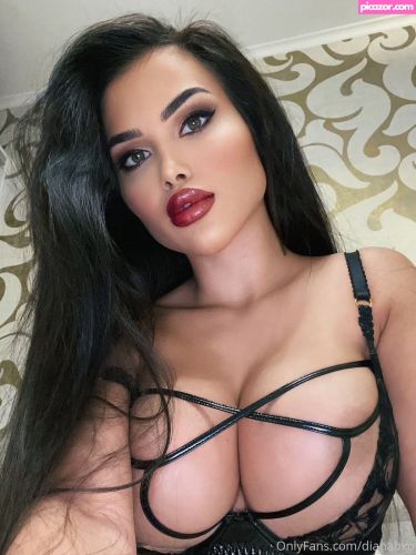 Diana Bako - Image