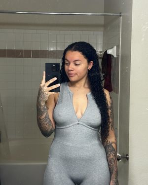 vieraralyn - Thumb