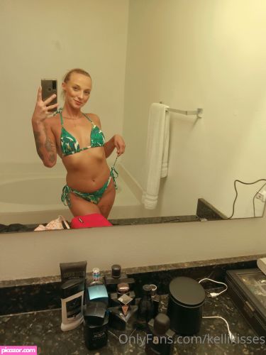 Kelli Kisses - Image