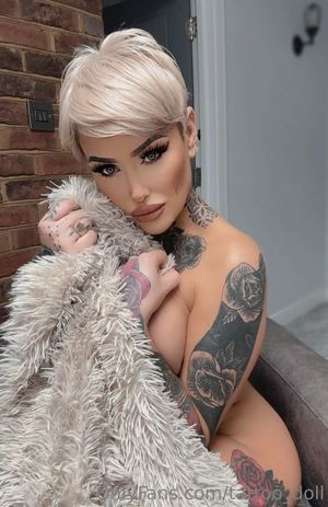 Tattoo doll - Thumb