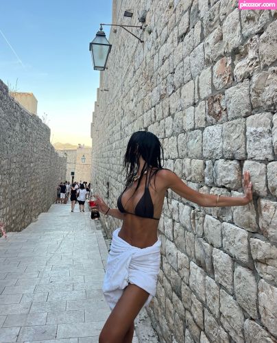 Olivia Grivas  - Image
