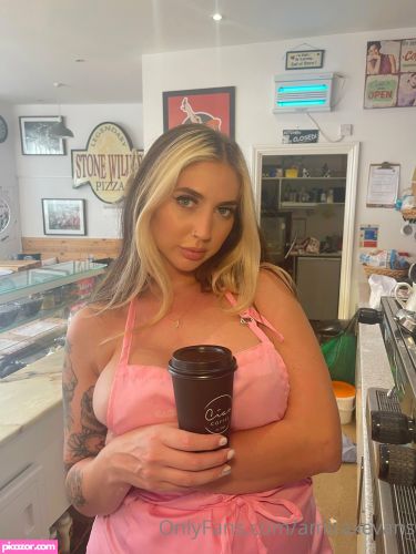 amiraxevans - Image