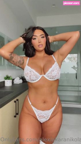alexia karanikolaou - Image