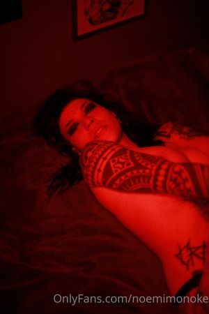 noemi-riot-1 photo #24 photo n 24