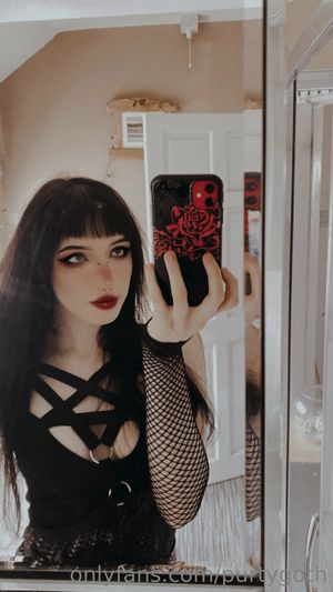 purtygoth photo #3 photo n 3
