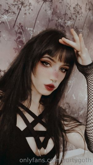 purtygoth photo #2 photo n 2