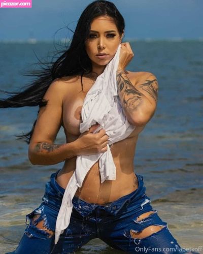 Carolina Petkoff  - Image