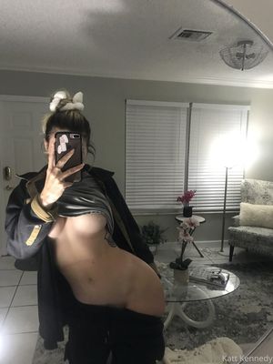 kattkennedy - Thumb