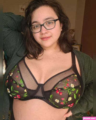 janineaam  - Image
