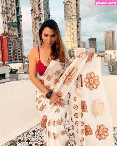 Karrishma Kar  - Image