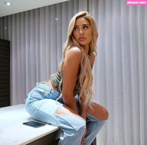 Renee Estella - Image