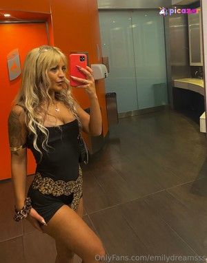 emilydreamsss N1