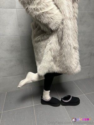 ninaluvsfeet N1