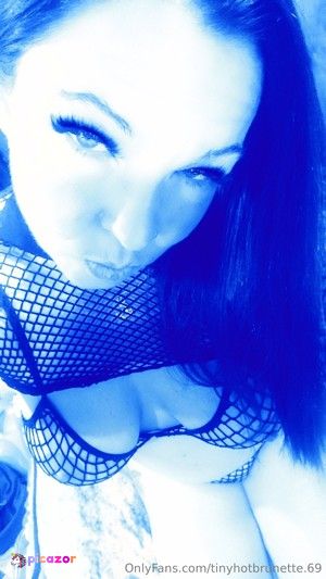 tinyhotbrunette-69 photo #17 photo n 17