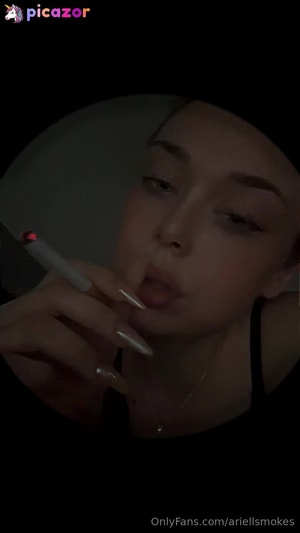ariiel-smokes video #30 photo n 30