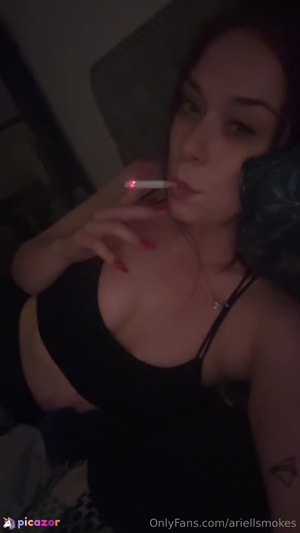 ariiel-smokes video #24 photo n 24