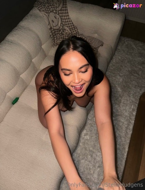 Stella Hudgens - Image
