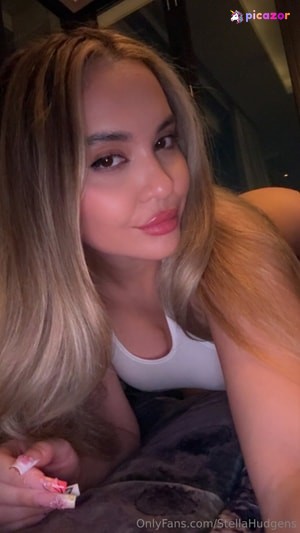 stella-hudgens-5 photo #415 photo n 415