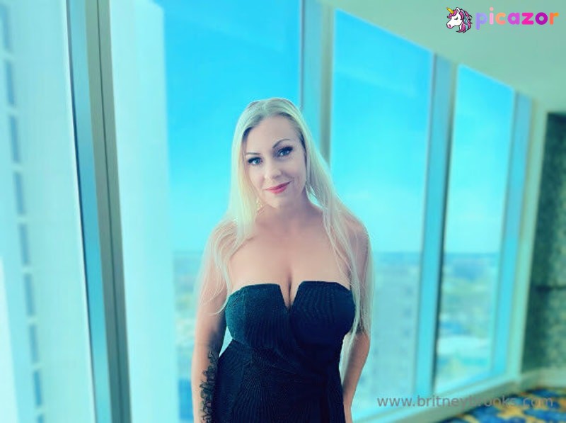 britneyathome N33