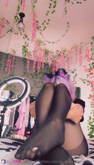my-blushy-kittn-free video #1 photo n 1