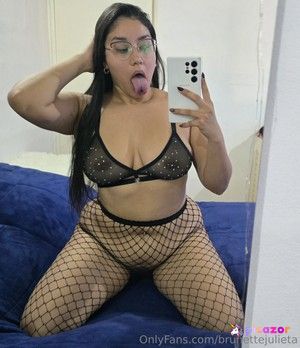 brunettejulieta photo #1 photo n 1